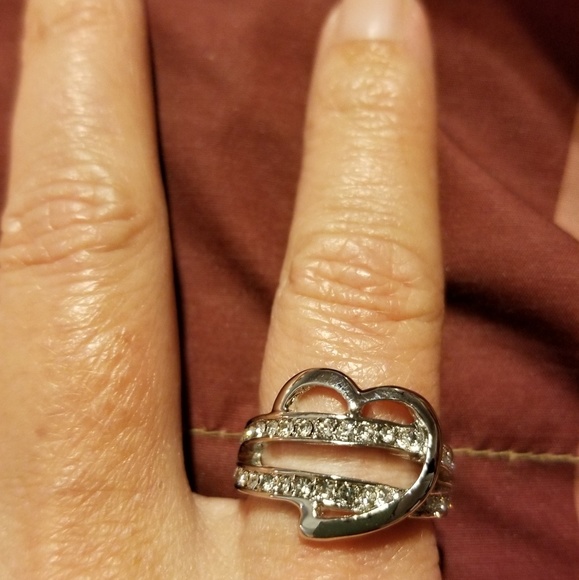 Love Heart Ring - Picture 5 of 6